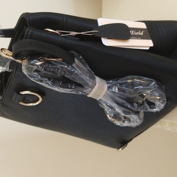 Melow World Backpack - Picture 4 of 11